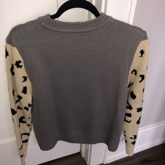 Leopard gray sweater - Picture 2 of 2